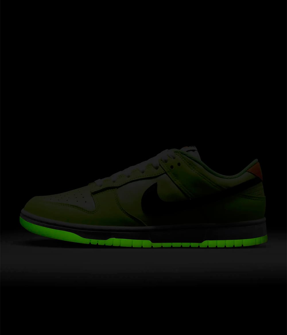 Nike-Dunk-Low-SE-Volt_08